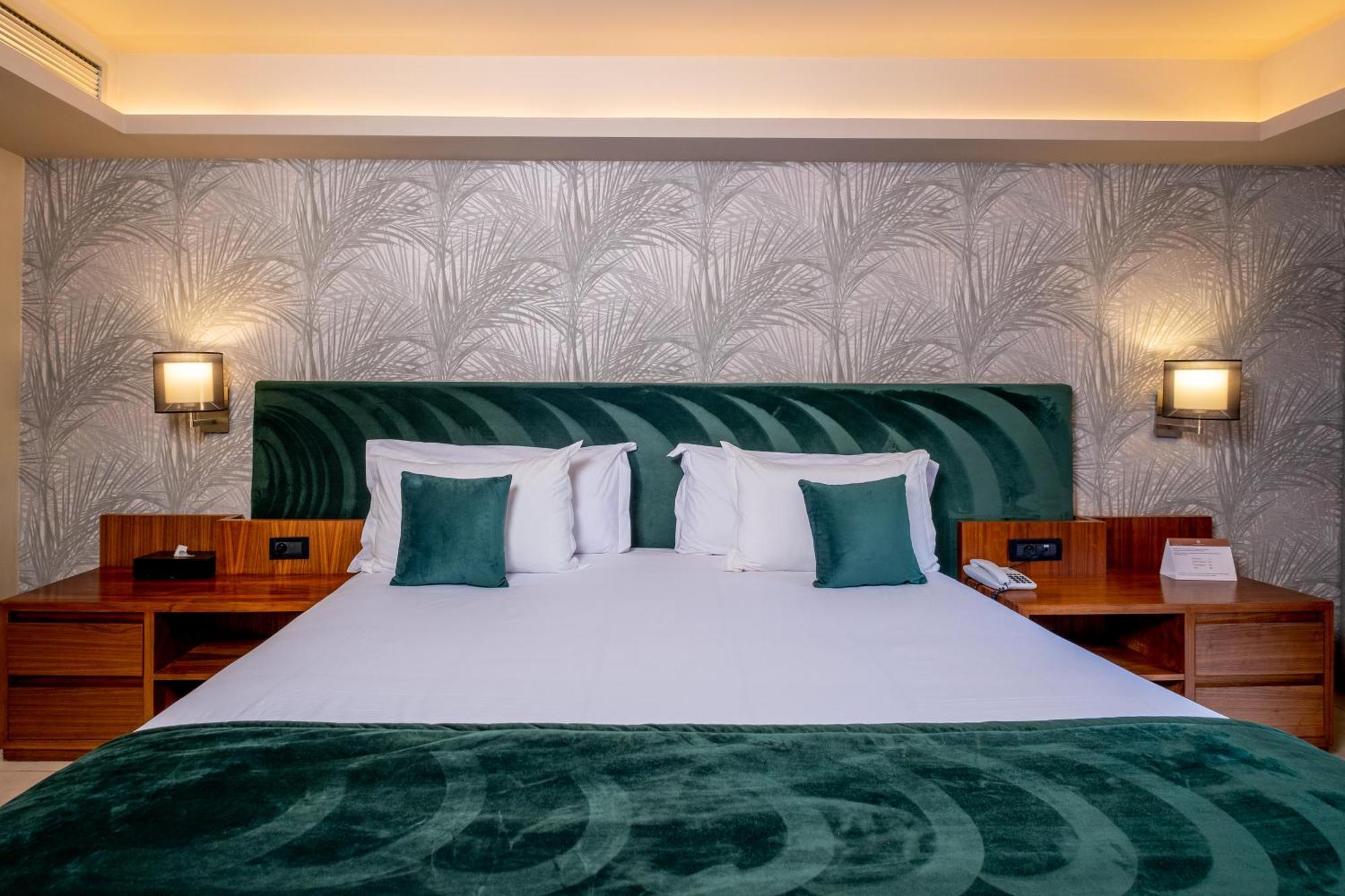 Hotel Kenzi Rose Garden Marrakesh Esterno foto A bedroom at the hotel