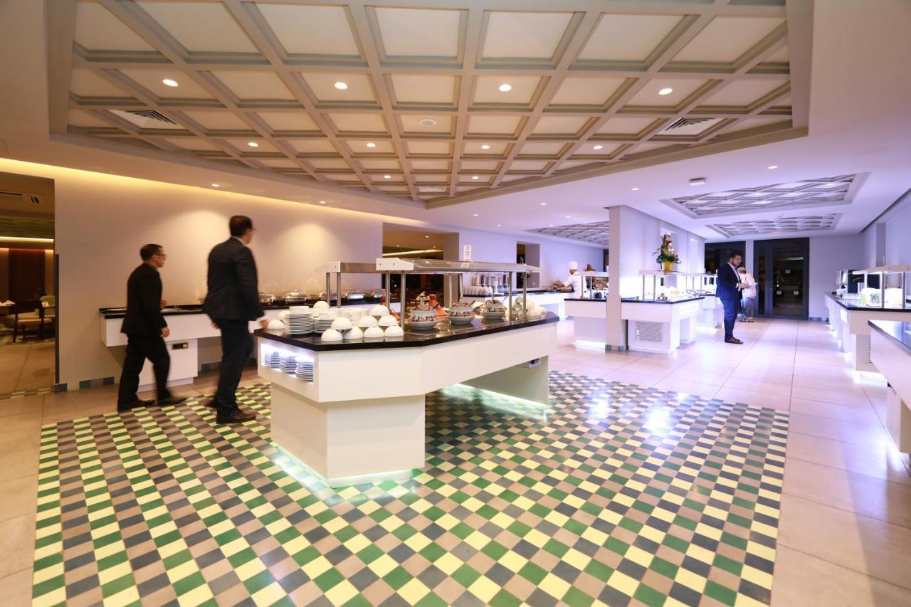 Hotel Kenzi Rose Garden Marrakesh Esterno foto The Business Lounge at KLIA