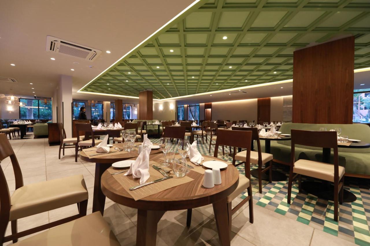 Hotel Kenzi Rose Garden Marrakesh Esterno foto The restaurant
