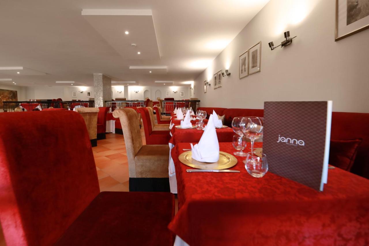 Hotel Kenzi Rose Garden Marrakesh Esterno foto Restaurant Janna