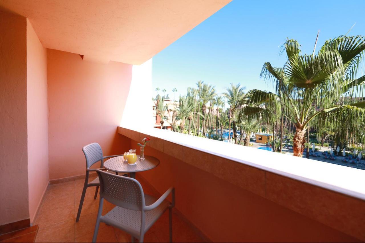 Hotel Kenzi Rose Garden Marrakesh Esterno foto A balcony