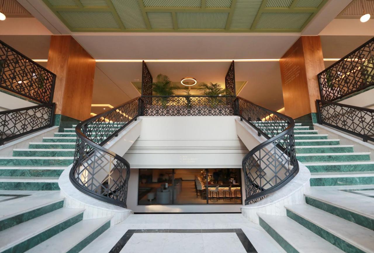 Hotel Kenzi Rose Garden Marrakesh Esterno foto The staircase of the hotel