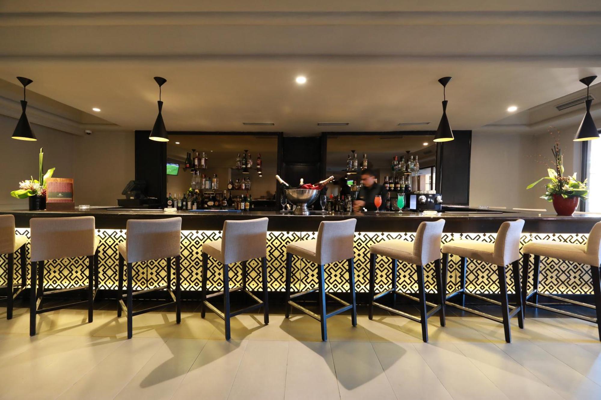 Hotel Kenzi Rose Garden Marrakesh Esterno foto The bar at the lounge